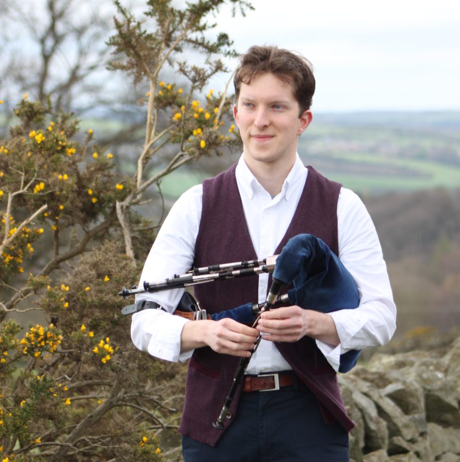 Professional Pipers - The Northumbrian Pipers’ Society